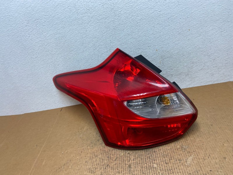 2012 2013 2014 Ford Focus Tail Light Hatchback Left Driver Lh Side Oem AE1477 LK