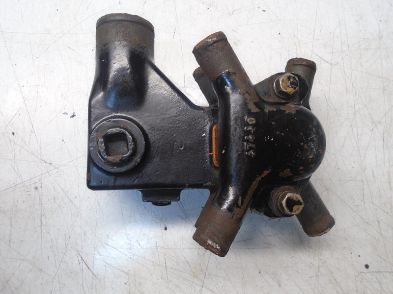 Y3 47440 78967 Thermostat HousingMercruiser 260 Pre-Alpha
