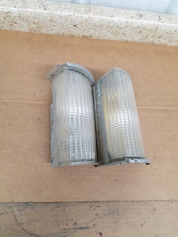 Corner/Park Light Park Lamp-turn Signal Fits 73 CHEVROLET PASS. 287716