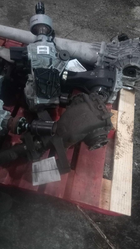 2014 Cadillac CTS Differential Carrier Assembly OEM 2.0L 4WD 90k Miles