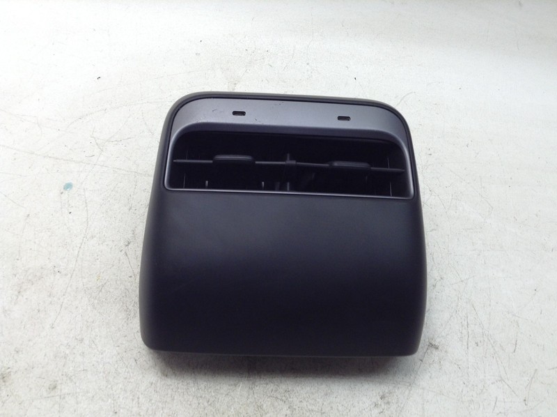 20-24 TESLA MODEL Y PERFORMANCE REAR CENTER CONSOLE AC HEATER AIR VENT GRILL OEM