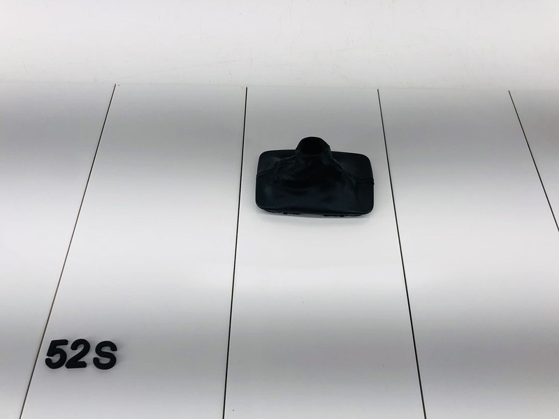 13-14 MERCEDES BENZ C300 AUTOMATIC TRANSMISSION SHIFTER SELECTOR BOOT COVER OEM