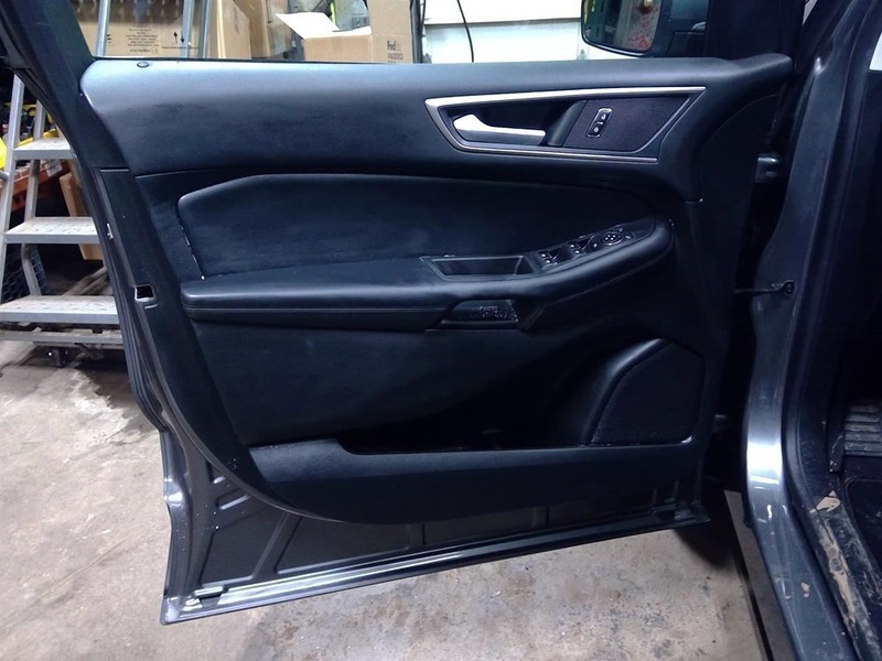 EDGE 2022 Driver Left Front Door Trim Panel 1770096