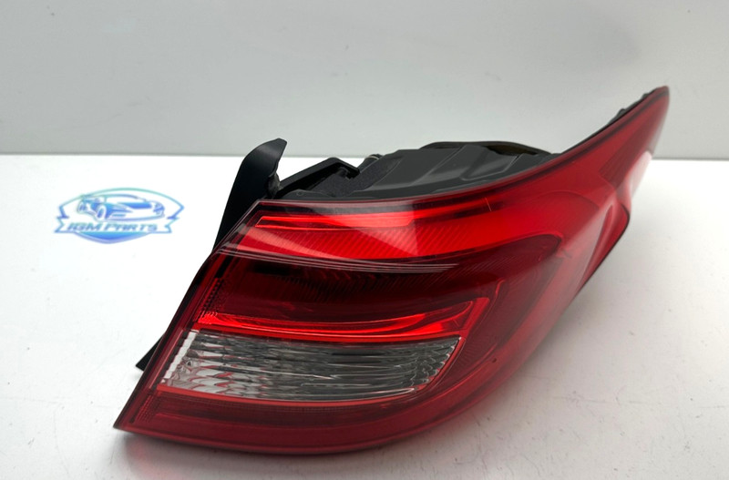 2015-2017 Hyundai Sonata Right Passenger Side Tail Light Brake Lamp Outer OEM