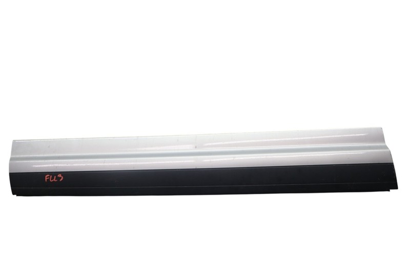 11-18 Porsche Cayenne Front Left Driver Side Lower Door Molding 7P5837787 OEM