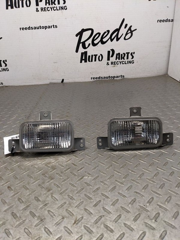 2010 2013 Chevy Camaro SS Rear Bumper Back Up Reverse Lights Pair 10 11 1188599