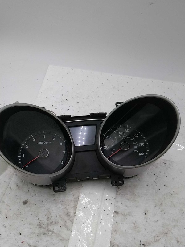 2015 Hyundai Tucson Speedometer Gauge Black OEM 940112S040 108K Miles