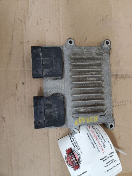 Engine ECM Electronic Control Module 3.3L US Market Fits 07-09 SANTA FE 275420