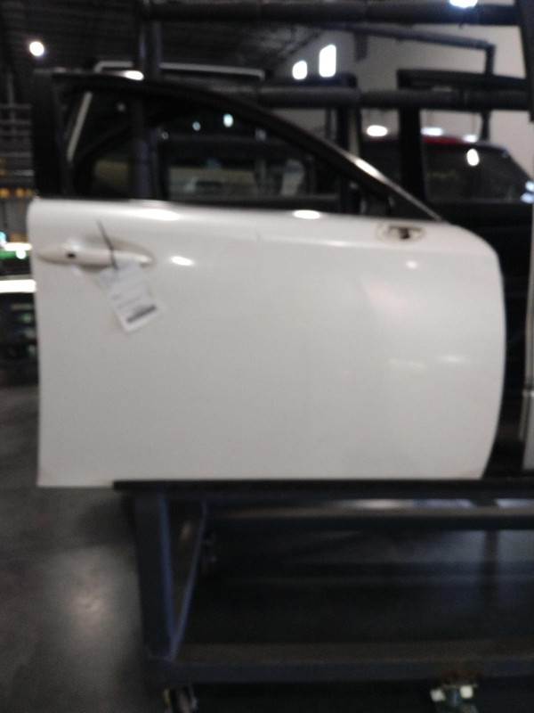 2006 Lexus IS250 Front Right Door White OEM Good Condition 4DR 159K Miles