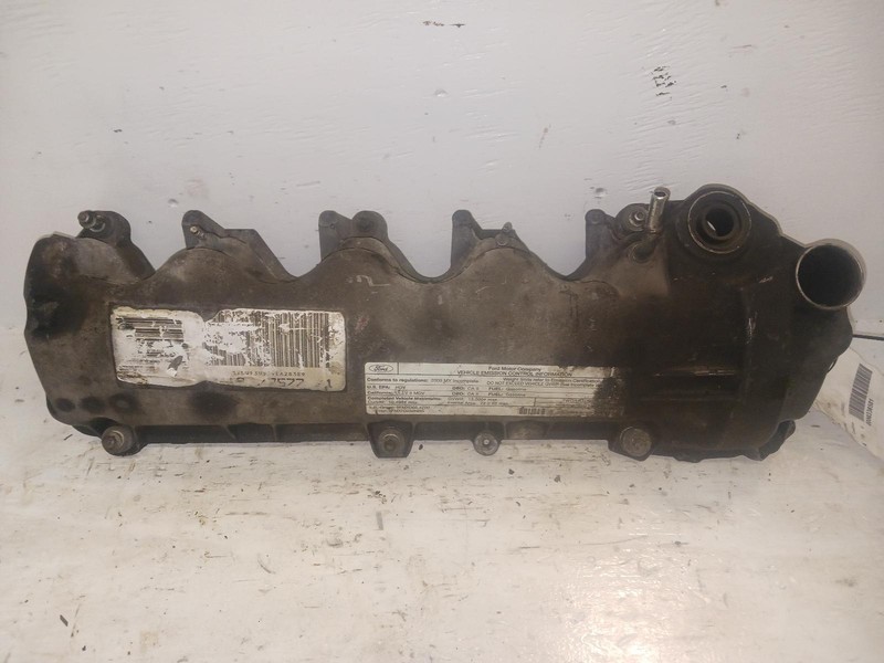 09 FORD F350SD passenger side Valve Cover 5.4L OEM