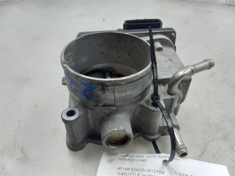04-06 TOYOTA CAMRY 3.0L FWD AT ENGINE THROTTLE BODY