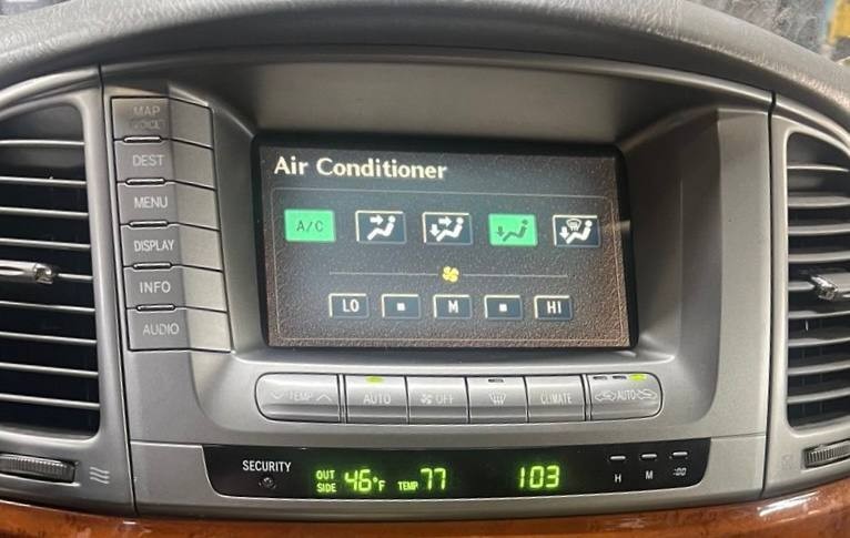 2003-2004 LEXUS UZJ100L LX470 DASH GPS NAVIGATION SCREEN DISPLAY 86111-60140
