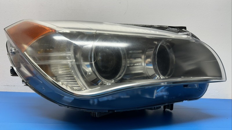 7290256 | 2012 - 2015 BMW X1 E84 RIGHT HEADLIGHT XENON HID COMPLETE OEM RH RF