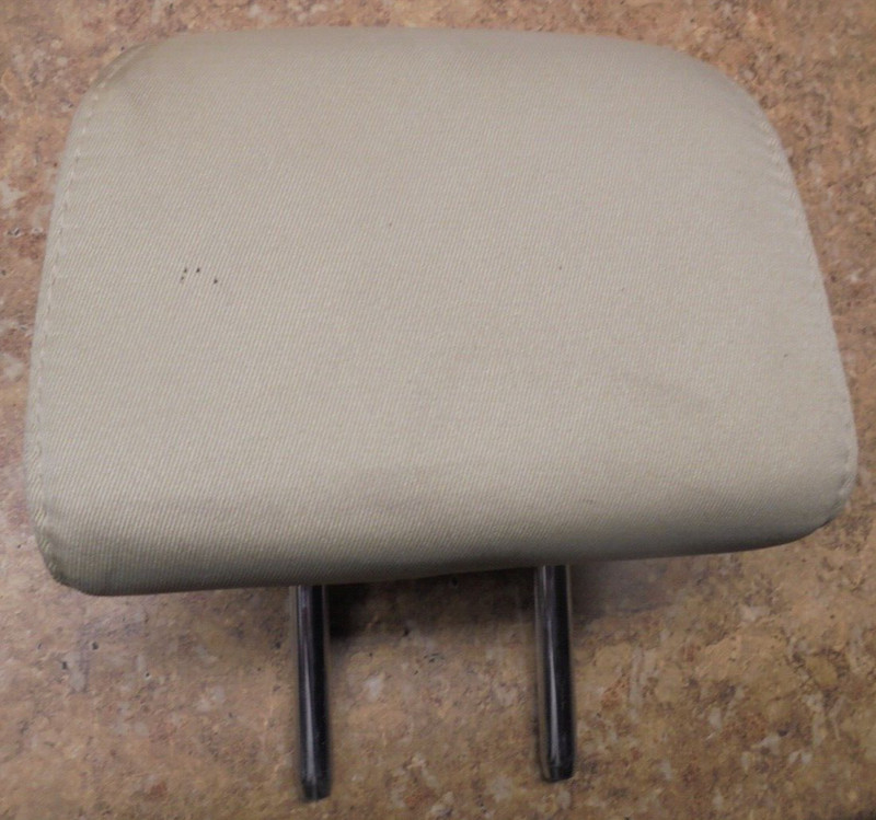 2016 Ford Fusion 2.5L 2.5 L Rear Back Seat Upper Head Rest Passenger Center 16