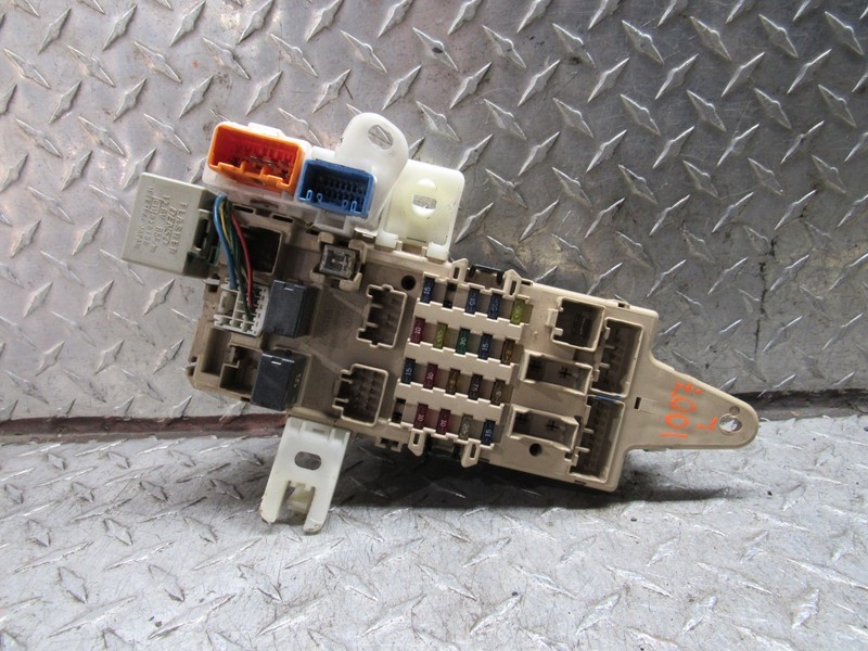 2001 LEXUS GS300 LEFT DRIVER FUSE BOX 89226-30040