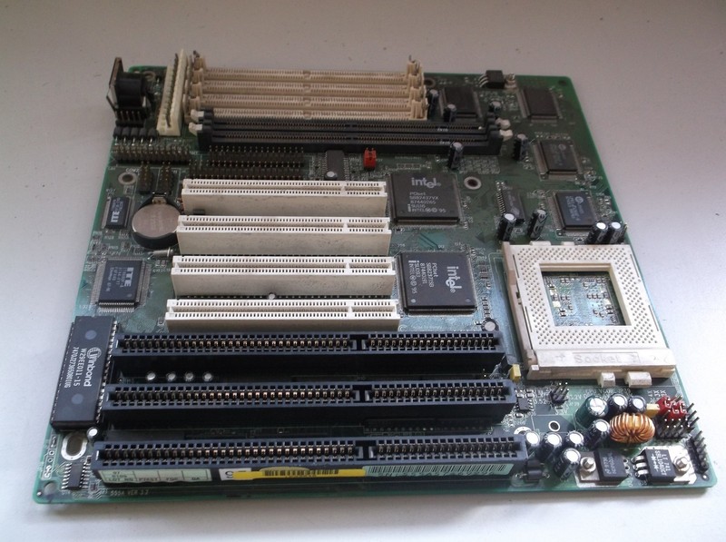 Light On 9744-03 Control Board 1033846 555A Version 3.2 *FREE SHIPPING*