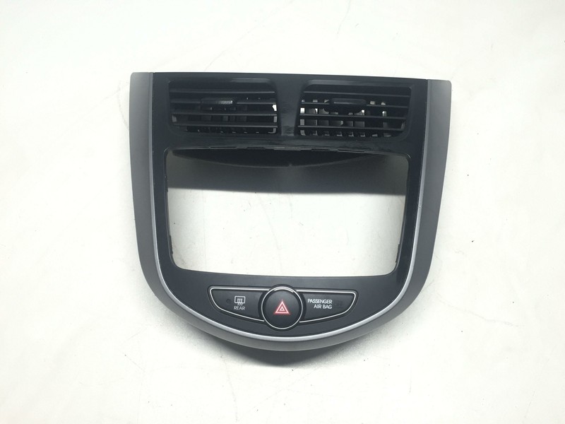 2014-2017 Hyundai Accent Radio Beze Assembly Oem 14-17 *