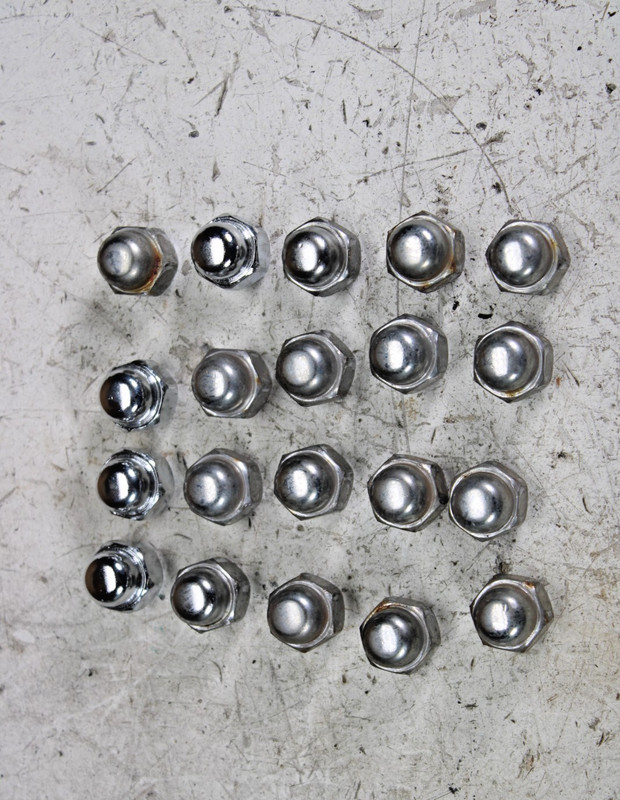 2011-2017 HYUNDAI AZERA/PALISADE OEM SET OF 20 LUG NUTS CHROME OEM