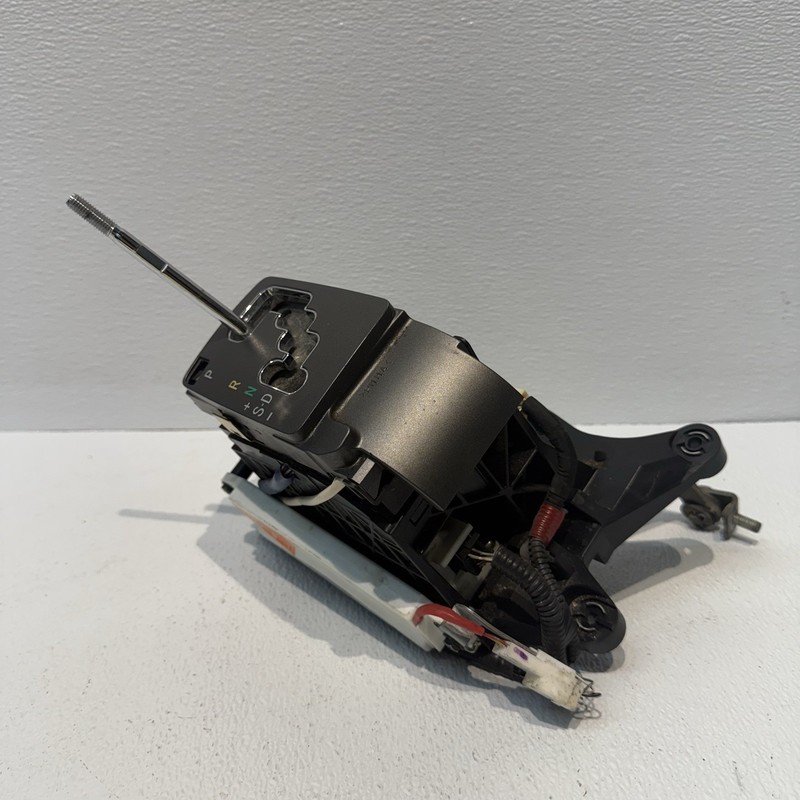 04-06 LEXUS UCF30L LS430 A/T AUTOMATIC TRANSMISSION SHIFTER ASSEMBLY OEM