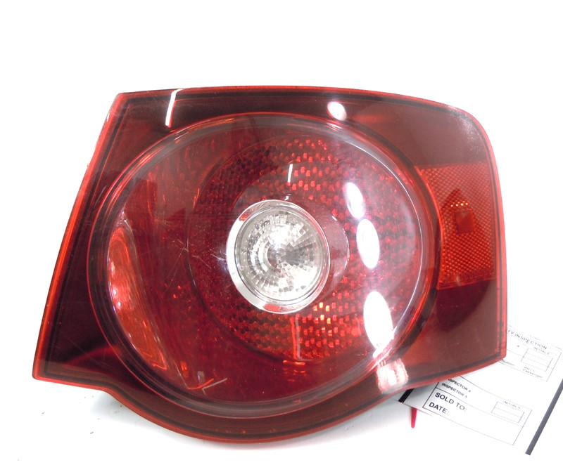 05-07 Volkswagen Jetta Sdn Quarte Panel Mounted Tail Light Pass Right VIN K 8th