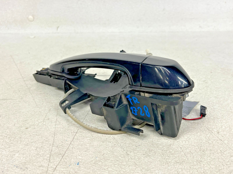 ⭐2008-2013 BMW 135I E82 FRONT RIGHT SIDE EXTERIOR DOOR HANDLE BLACK OEM LOT2728