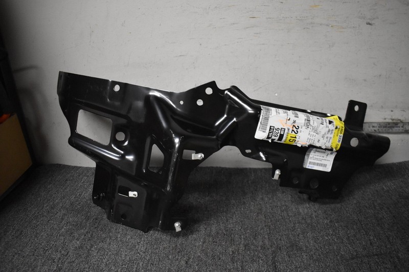2020-2023 CHEVROLET SILVERADO 2500 HD CUSTOM FRONT RIGHT SIDE IMPACT BAR FACTORY