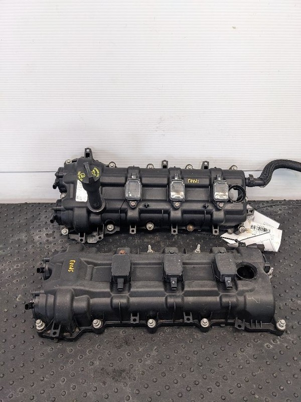 2011-2016 Chrysler Town & Country Left Right Valve Covers 3.6L Oem 05184 118