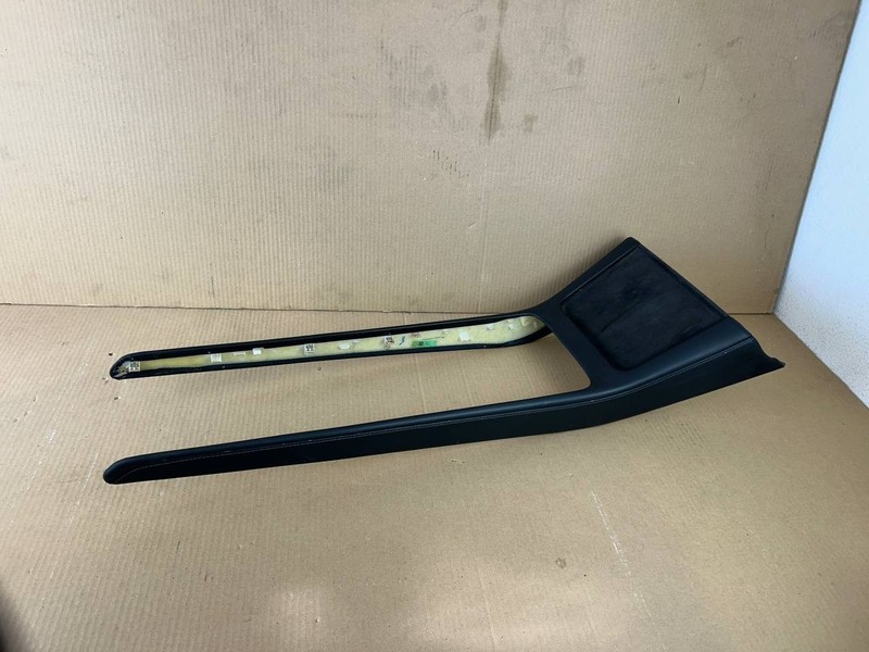 ✅ 17-23 Tesla Model 3/Y Inductive Charger Module w/ Center Console Trim 1755100
