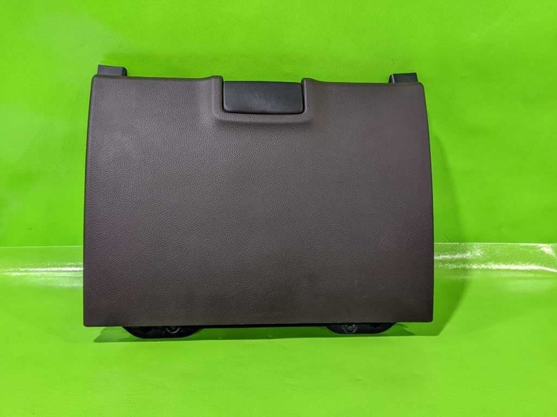 14-18 SILVERADO GLOVE BOX ASSEMBLY OEM 4369-17