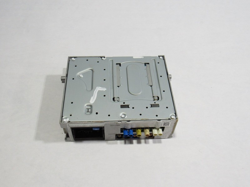 18-21 Aston Martin Vantage 2020 AM FM Radio Receiver Head Unit Module :Y