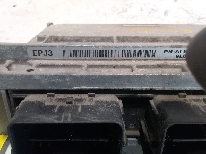 Engine ECM Electronic Control Module 3.0L Automatic Fits 10-11 ESCAPE 3384376