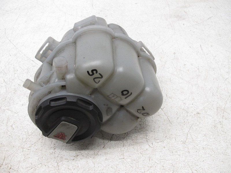 18-24 AUDI B9 S4 S5 RS5 RADIATOR COOLANT EXPANSION RESERVOIR BOTTLE OEM 021025