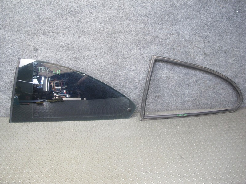 2001-2006 BMW E46 COUPE REAR LEFT QUARTER GLASS WINDOW W WEATHERSTRIP SEAL