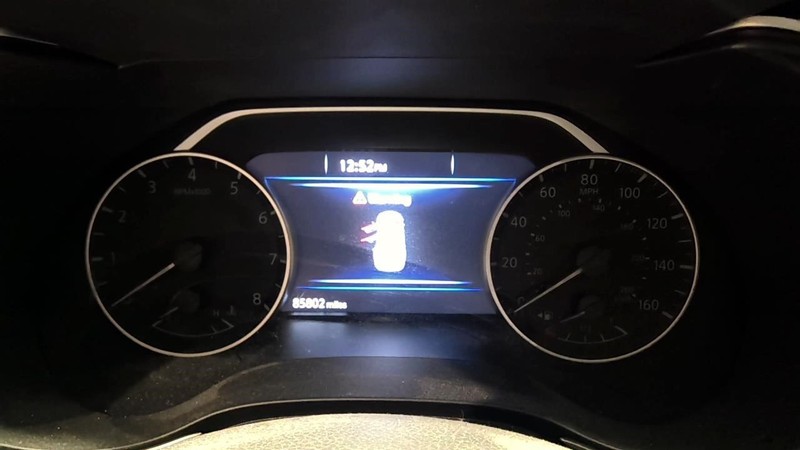 2016-2017 Nissan Maxima Speedometer Instrument Cluster Analog 3.5L MPH