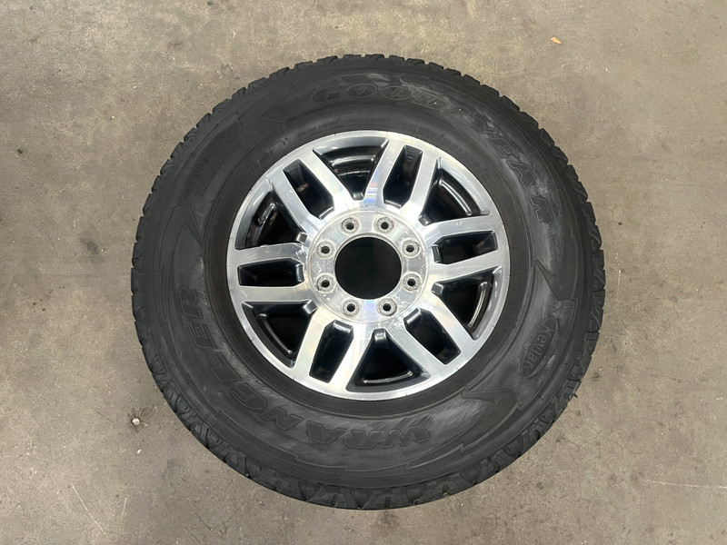 ⭐2017-2022 FORD F-350 KING RANCH WHEEL RIM TIRE 275/70/18 18X8 OEM LOT2683