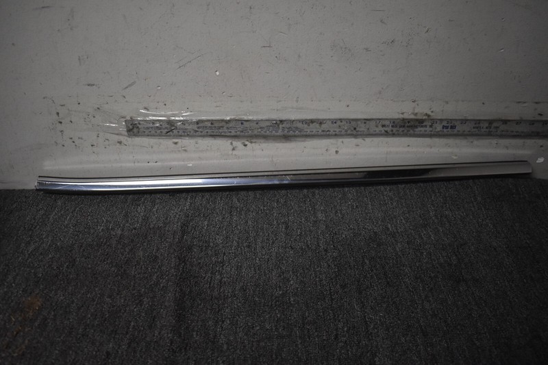 2019-2021 CHEVROLET SILVERADO MOLDING ASSY FACTORY OEM