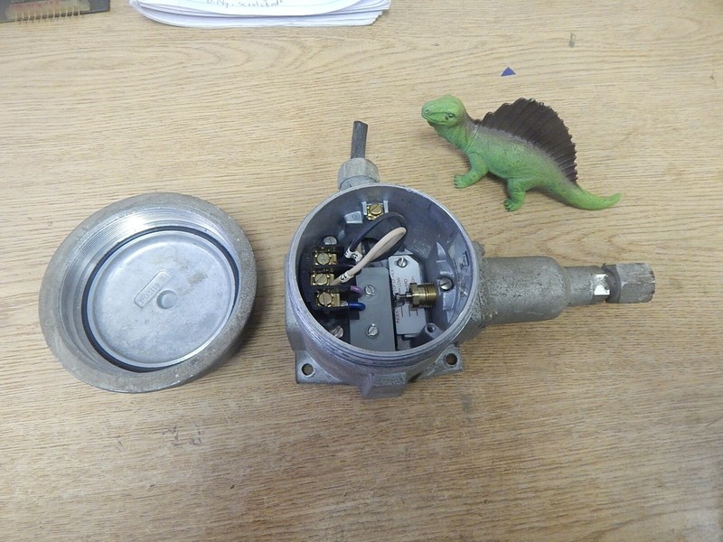 United Electric 625485 Pressure Control Switch B-61120-1 *FREE SHIPPING*