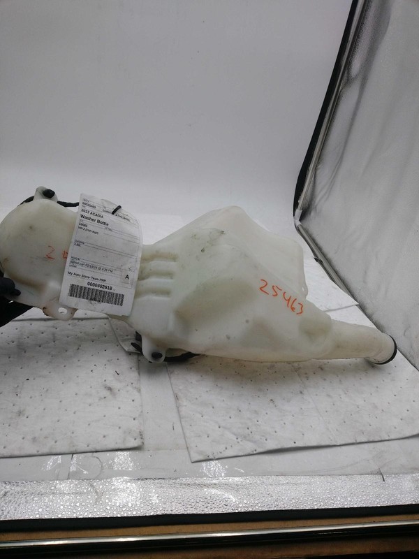 Used Washer Fluid Reservoir fits: 2017 Gmc AcadiaGrade A