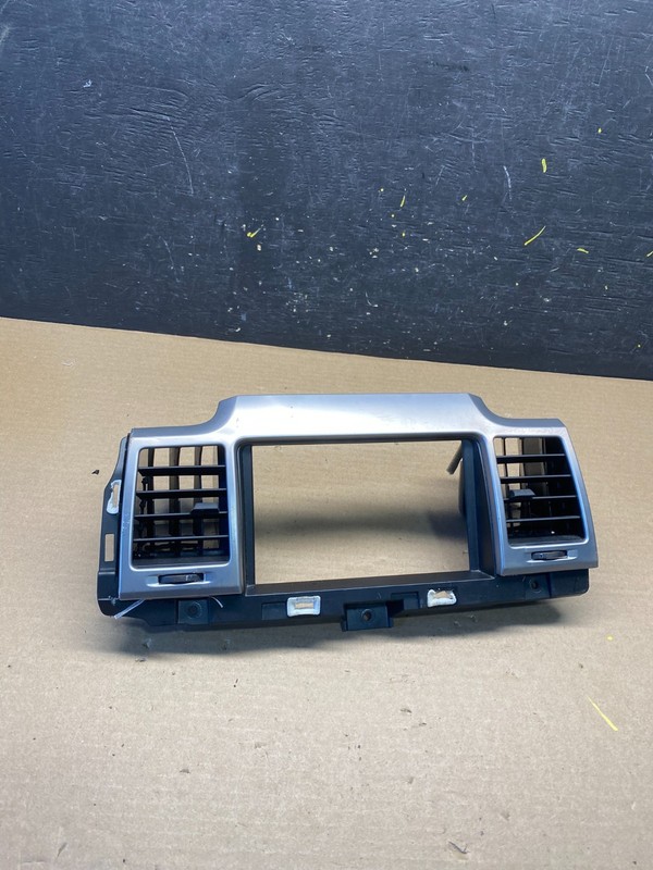 2010 - 2012 Lincoln MKZ Center Dash Gps Radio Bezel Panel Air Vent OEM S2609 DG