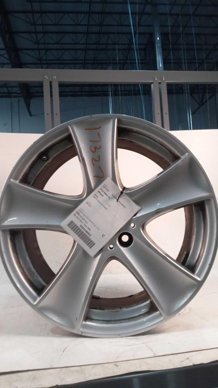 2016 BMW X5 OEM Alloy Wheel Grey 18x8.5, 5 V Spoke, Used, 100K Miles
