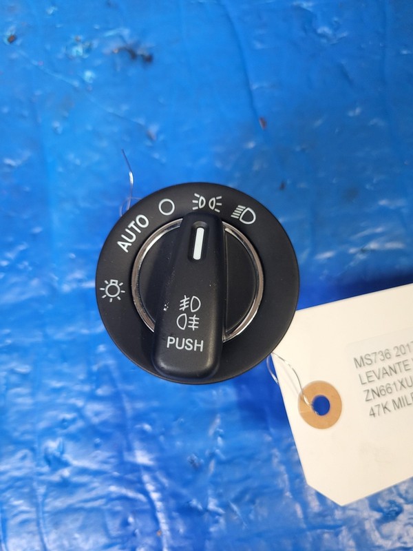 Used Oem Maserati Headlight Headlamp Control Switch 68240387AC for Levante 2017