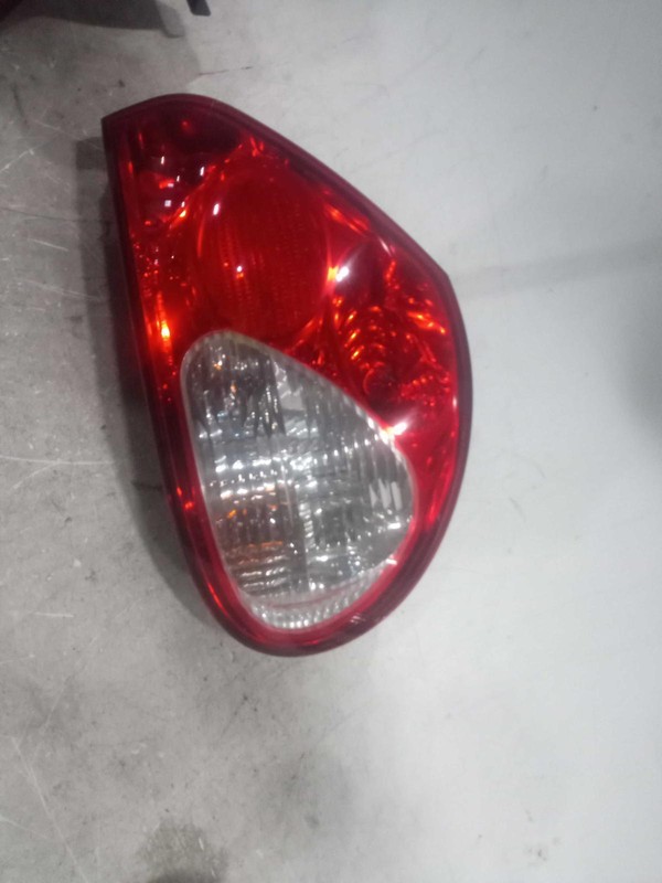 2003 Jaguar X-Type Right Tail Light Assembly OEM 492213 Used 69K Miles