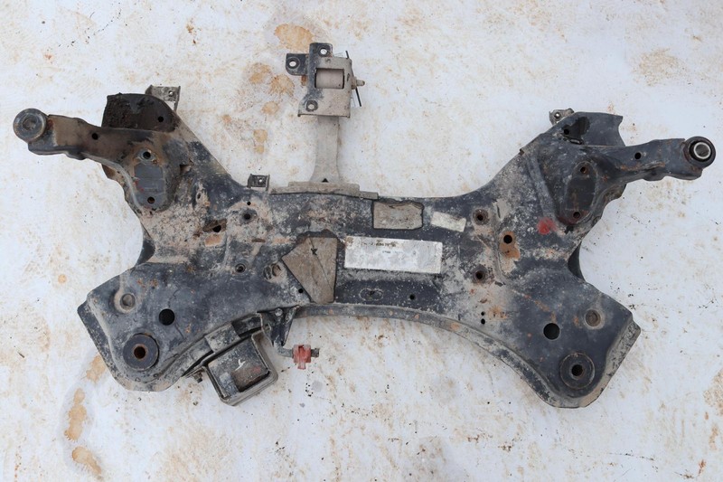 2014-2016 KIA CADENZA 3.3L A/T FRONT ENGINE CRADLE SUBFRAME CROSSMEMBER OEM