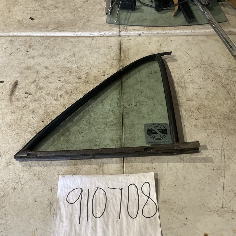 1986-1991 MERCEDES W126 560SEL 420SEL REAR DOOR CORNER GLASS WINDOW RIGHT SIDE
