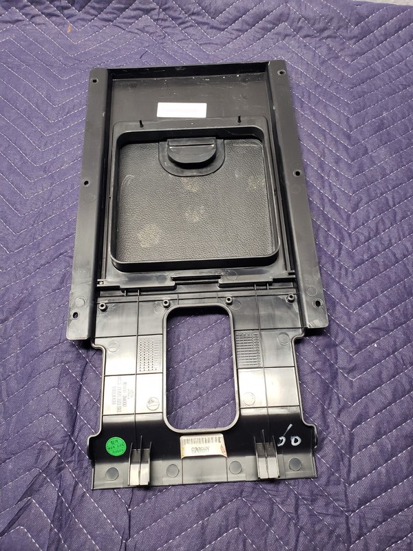 09-14 Hyundai Genesis 5.0 4.6 Rear Seat Base Plate Cover Assembly OEM