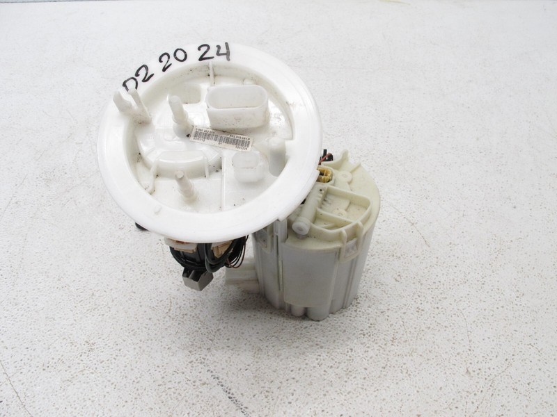 08-12 AUDI 8T A5 S5 B8 A4 S4 2013 RS5 FUEL PUMP ASSEMBLY LEVEL SENSOR OEM 022024