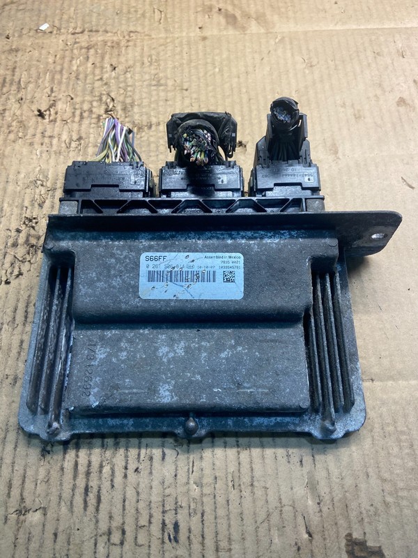 2011 2012 Ford Van E150 E250 5.4L Engine Control Module Unit ECU y4286 DG