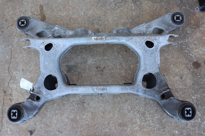 2017-2018 PORSCHE PANAMERA 4.0L TURBO REAR SUSPENSION CROSSMEMBER SUBFRAME OEM
