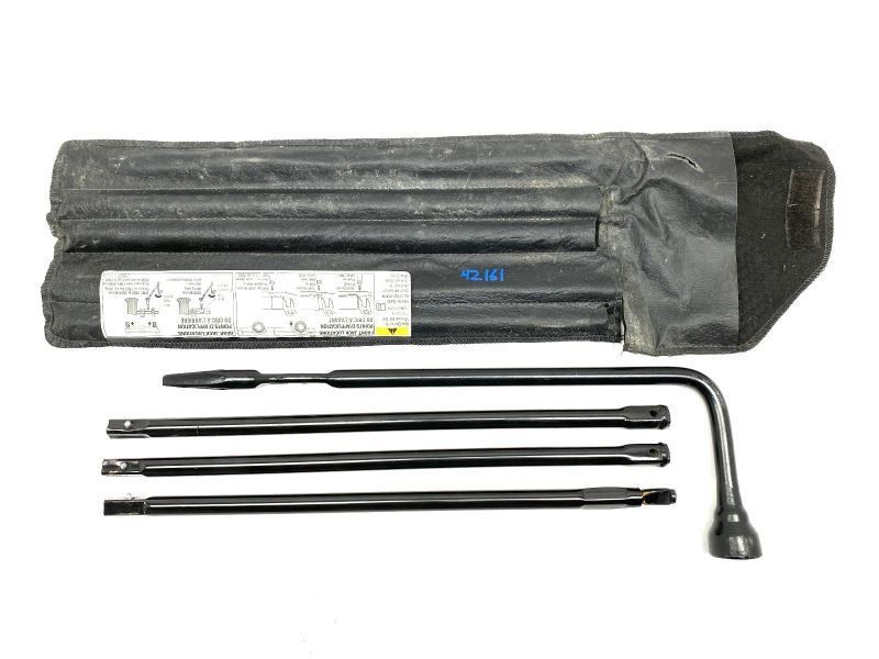 Spare Tire Tool Kit 15854611 Fits 2007-2010 Chevrolet Tahoe 84003
