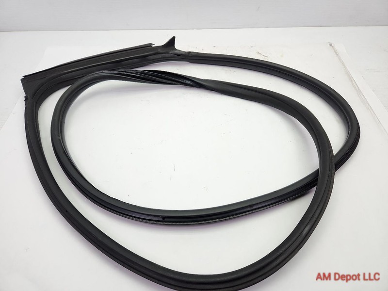 2017 Mini Cooper S F56 F66 Front Left Driver Door Weatherstrip Seal Gasket